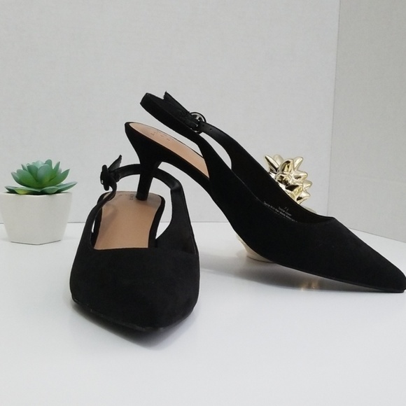 Shoes - Picture 4 of 6